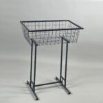 Манеж (корзина) распродажная 700х450